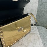 Luxury Valentino Garavani Rockstud Calf Large Bag