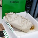 Where to find the Best Replicas Bottega Veneta 30CM Chain Pouch Bag Dupes