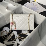 Replica AS4967 Classic Flap Luxury 7 Star Black/White Bags